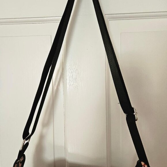 Black nylon w/ floral design shoulder bag w/ multiple pockets/compartments. - Picture 6 of 7